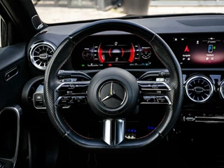 Mercedes-Benz A-Klasse Mercedes A-klasse A200 AMG|FACELIFT|PANO|BURMESTER|CAMERA - afbeelding nr 9