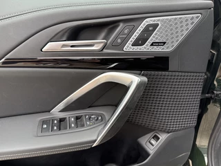 BMW iX1 BMW iX1 eDrive20 67 kWh 204pk | X-Line | Travel Pack  | Innovation Pack | Adaptieve cruise controle | HiFi System Harman Kardon | Panoramadak | Head up Display - afbeelding nr 34