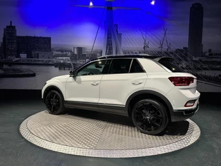 Volkswagen T-Roc Volkswagen T-ROC 1.5 TSI Style *LED*Virtual*DAB+*PDC V&A*Trekhaak*NAVI*AppConnect* - afbeelding nr 9