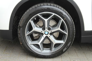 BMW X1 BMW X1 sDrive18i 136pk Centennial Executive AUTOMAAT NL-Auto NAP Clima Cruise Navi PDC 17