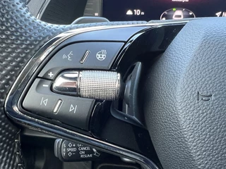 Škoda Superb Navigatie ACC DAB Sportstoelen Elek. Stoel Matrix Beam Stoelverwarming Getint Glas Camera Carplay NL Auto - afbeelding nr 36