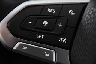 Volkswagen Passat Volkswagen Passat Variant 1.5 TSI DSG *1ste eigenaar*Navigatie*Park assist* - afbeelding nr 20