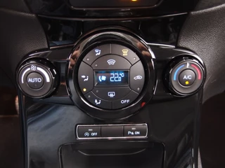 Ford Fiesta TREKHAAK / NAVI / CLIMA / PDC / BLUETOOTH / CRUISE / NL-AUTO - afbeelding nr 27