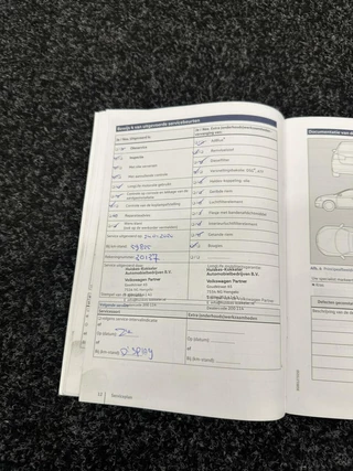 Volkswagen Passat Volkswagen Passat 1.4 TSI GTE Connected TREKHAAK-NAVI-DAB-STOELVERWARMING - afbeelding nr 40