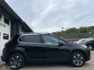 Peugeot 2008 Peugeot 2008 1.2 PureTech Allure*Alle Opties* - afbeelding nr 4