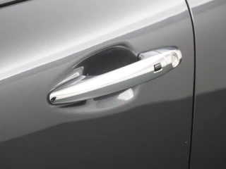 Kia Niro Kia Niro 1.6 GDi Plug-in Hybrid DynamicPlusLine - Navigatie - Camera - Stoelverwarming - LED koplampen - JBL - Trekhaak - Fabrieksgarantie tot 11-2027 - afbeelding nr 17