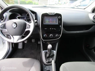 Renault Clio Renault Clio 1.2 16V 5drs 105dkm Airco Cruise Navigatie Bluetooth - afbeelding nr 17