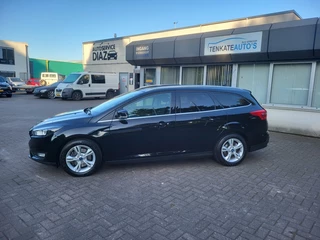 Ford Focus Ford Focus Wagon 1.5 Titanium Edition Eerste eigenaar Automatische airco Stoelver - afbeelding nr 9