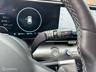 Hyundai Kona Hyundai Kona Electric Comfort Smart 65.4 kWh | Warmtepomp | Trekhaak | Stoel + stuur verwarm - afbeelding nr 18