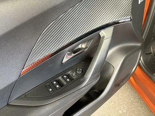 Peugeot e-2008 Peugeot e-2008 EV Allure Pack 50 kWh | BTW | Carplay | 1 Eig - afbeelding nr 12