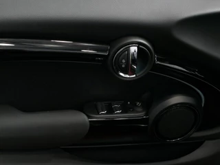 MINI Cooper S Cabrio MINI Cooper S Cabrio Mini 2.0 180PK ESSENTIAL BLACK PACK LEER CARPLAY LED STOELVERW. 09/2023 - afbeelding nr 20