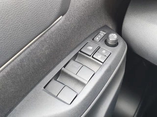 Toyota Yaris Cross Toyota Yaris Cross 1.5 Hybrid 130 Dynamic | Comfort Pack | Sensoren v/a | Stoelverw - afbeelding nr 23