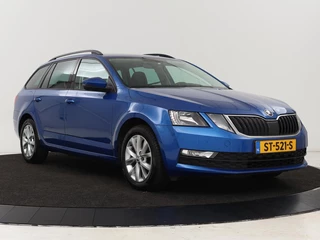 Škoda Octavia Skoda Octavia Combi 1.0 TSI Grt Amb. Bns | Camera | Trekhaak |  Adaptive cruise | Carplay | Navigatie | Sportstoelen | Climate control - afbeelding nr 30