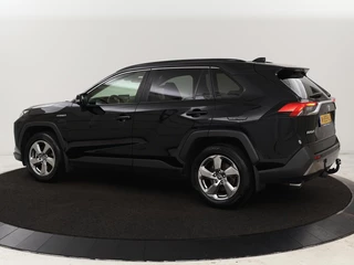 Toyota RAV4 Toyota RAV4 2.5 Hybrid AWD Dynamic | Stoel & stuurverwarming |  Trekhaak | Camera | Carplay | Full LED | Keyless | Navigatie - afbeelding nr 2