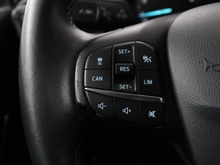 Ford Fiesta Ford Fiesta 1.0 EcoBoost Titanium | Stoel & stuurverwarming |  B&O Sound | Adaptive cruise | Camera | Carplay | Park Assist | Navigatie | Climate control - afbeelding nr 14