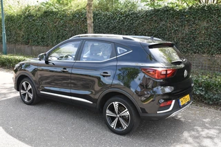 MG ZS-EV | LEDER | PANORAMADAK| CARPLAY - afbeelding nr 4