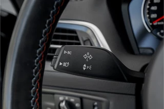 BMW M2 BMW M2 2-serie Coupé DCT Competition 411PK Shadow Schuifdak Leer 19