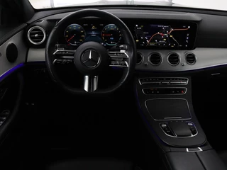 Mercedes-Benz E-Klasse Mercedes-Benz E-klasse 300e Business Solution AMG | Leder | Trekhaak |  Stoelverwarming | 360 camera | Carplay | Sfeerverlichting | Matrix LED | Keyless | Navigatie - afbeelding nr 3