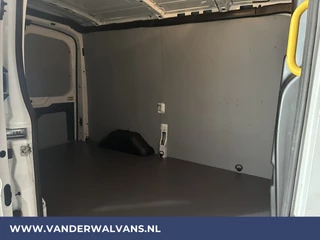 Ford Transit Ford Transit 2.0 TDCI 131pk L2H2 Euro6 Airco | 2800kg Trekhaak | Navigatie | Camera | Apple Carplay Android Auto, Cruisecontrol, Parkeersensoren, Bijrijdersbank - afbeelding nr 14