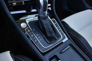 Volkswagen Golf Volkswagen Golf 2.0 TSI 4Motion R | Sterrenhemel | Pano | Forged | Sfeer - afbeelding nr 29