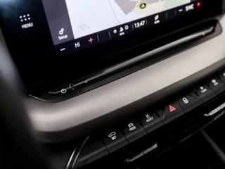 Škoda Octavia Automaat (VIRTUAL COCKPIT, APPLE CARPLAY, GROOT NAVI, CLIMATE, SPORTSTOELEN, LED KOPLAMPEN, LANE ASSIST, TREKHAAK, PARKEERSENSOREN, NIEUWE APK, NIEUWSTAAT) - afbeelding nr 9