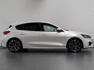 Ford Focus Ford Focus 1.0 EcoBoost Titanium Business | Automaat | ST Line | Camera | Carplay - afbeelding nr 22