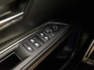 Peugeot 5008 Peugeot 5008 1.2 PureTech GT-Line (APPLE CARPLAY, PANORAMADAK, 360 CAMERA, CRUISE, CLIMATE, LM VELGEN, NIEUWE APK, NIEUWSTAAT) - afbeelding nr 28