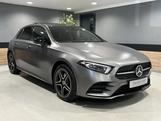 Mercedes-Benz A-Klasse Mercedes-Benz A-Klasse 250e AMG// Panoramadak // Memory // MultiBeam LED // Keyless // Magno Grijs // Augmented - afbeelding nr 31