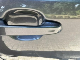 Toyota C-HR Toyota C-HR 1.8 Hybrid Bi-Tone carplay pdc all in rijklaar - afbeelding nr 9