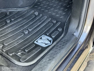 Dodge Ram 1500 Dodge Ram 1500 4X4 5.7 V8 4x4 Crew Cab LPG G3 CarPlay Leder Nette auto! - afbeelding nr 11