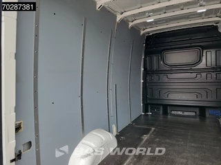 Volkswagen Crafter Volkswagen E-Crafter 136pk Elektrisch 115km WLTP 36kWh L3H3 LED Navi Airco Cruise Camera Parkeersensoren L2H2 12m3 Airco Cruise control - afbeelding nr 8