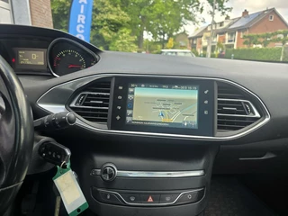 Peugeot 308 Peugeot 308 SW 1.2 PureTech Blue Lease Executive - afbeelding nr 14