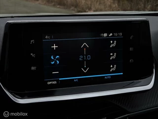Peugeot 2008 PEUGEOT 2008 1.2 PURETECH AUTOMAAT/CAMERA/FULL LED/KEYLESS/CARPLAY/LANE ASSIST/16''LMV - afbeelding nr 30