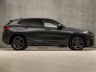 BMW X2 Automaat (NAVIGATIE, M PAKKET, CLIMATE, STOELVERWARMING, LEDEREN SPORTSTOELEN, CAMERA, GETINT GLAS, SFEERVERLICHTING, NIEUWSTAAT) - afbeelding nr 4
