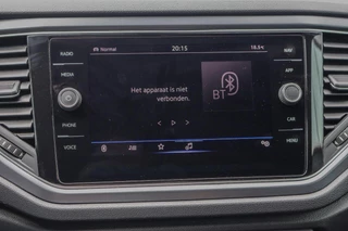 Volkswagen T-Roc Volkswagen T-Roc Cabrio 1.5 TSI R-Line ACC VIRTUAL COCKPIT STOELVERWARMING AUTOMAAT LEDER CAMERA - afbeelding nr 23