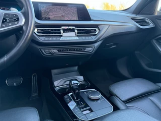 BMW 1 Serie BMW 1-serie 120i High Executive M-Sportpakket|Pano|Trekhaak| - afbeelding nr 56