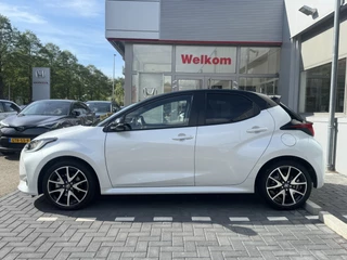 Toyota Yaris Head-up display, JBL, Dodehoekdetectie, PDC V + A , All-in Rijklaarprijs - afbeelding nr 2