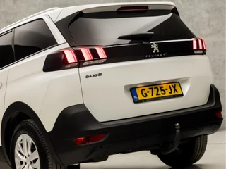 Peugeot 5008 Automaat (APPLE CARPLAY, GROOT NAVI, LEDER, STOELVERWARMING, SPORTSTOELEN, GETINT GLAS, TREKHAAK, CRUISE, LANE ASSIST, NIEUWE APK, NIEUWSTAAT) - afbeelding nr 11