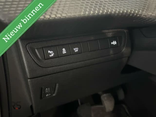 Peugeot 2008 Peugeot 2008 1.2 110 pk Allure | Pano | Clima | Cruise | CarPlay | Stoelverw. | PDC | 16