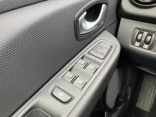 Renault Clio Renault Clio Estate 1.2 TCe Intens 120 pk AUT. | navigatie | bluetooth | camera | climate control | parkeersensoren - afbeelding nr 22
