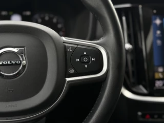 Volvo V60 Volvo V60 2.0 B3 Aut. 163pk MHEV Momentum | Navi | LED | Trekhaak | LMV - afbeelding nr 20