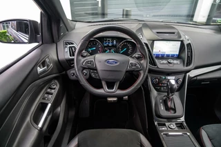 Ford Kuga Ford Kuga 1.5 EcoBoost ST Line PANO / CAMERA / STUURVERWARMING - afbeelding nr 12