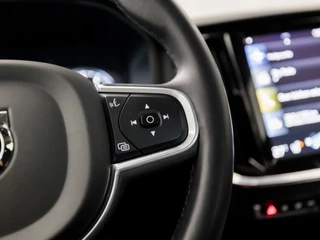 Volvo V60 Volvo V60 2.0 B3 Momentum Advantage 177Pk Automaat (APPLE CARPLAY, GROOT NAVI, ADAPTIVE CRUISE, STUUR/STOELVERWARMING, SPORTSTOELEN, PARKEERSENSOREN, NIEUWE APK, NIEUWSTAAT) - afbeelding nr 22