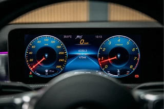 Mercedes-Benz A-Klasse Mercedes-Benz A-Klasse AMG 35 4MATIC Premium Plus Vol uitgevoerde A35 Limo - afbeelding nr 29