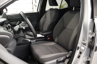 Toyota Yaris Cross Toyota Yaris Cross 1.5 Hybrid Dynamic Plus PDC Dodehoek Stoelverw. - afbeelding nr 17