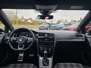 Volkswagen Golf / Apple CarPlay / Stoelverwarming / ACC - afbeelding nr 5