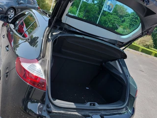 Renault Mégane Renault Mégane 1.2 TCe 131pk Automaat BOSE 5-Deurs | Navi | Clima | Cruise | Panorama Schuifdak | Keyless Entry | Licht+Regensensor | Pdc V+A+Camera | Stoelverwarming | Privacy Glass | 17''lm - afbeelding nr 35