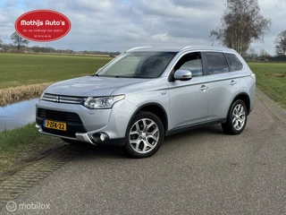 Mitsubishi Outlander - 484955870-0