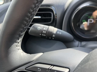 Toyota Yaris Head-up display, JBL, Dodehoekdetectie, PDC V + A , All-in Rijklaarprijs - afbeelding nr 29