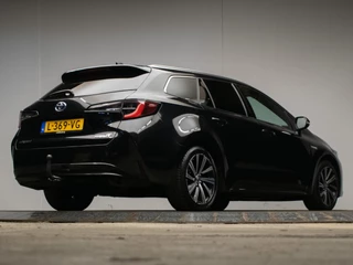Toyota Corolla Touring Sports Toyota Corolla Touring Sports 1.8 Hybrid Business Plus Sport (APPLE CARPLAY,NAVI,CAMERA,CRUISE,CLIMATE,PDC,LED,DAB,SPORTSTOELEN) - afbeelding nr 5
